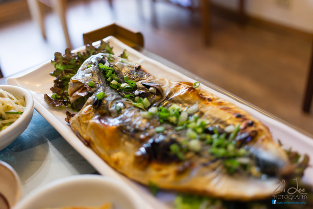 Grilled mackerel in Insadong